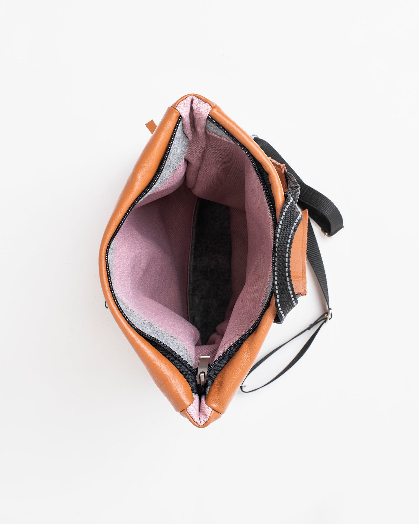 Barbara Handmade Leather Backpack - Eco - Friendly, Durable Design - Arctic Elegance